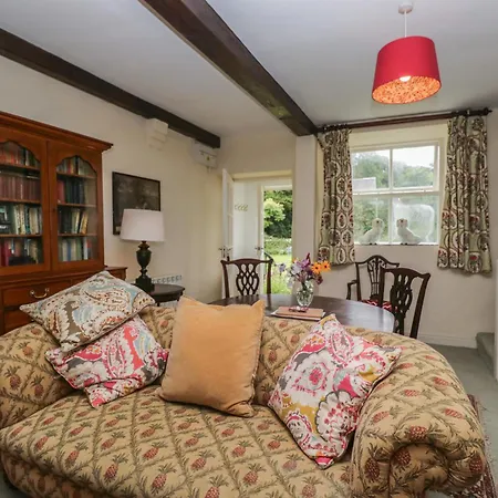 بيت للعطل The Gameskeepers كارتميل